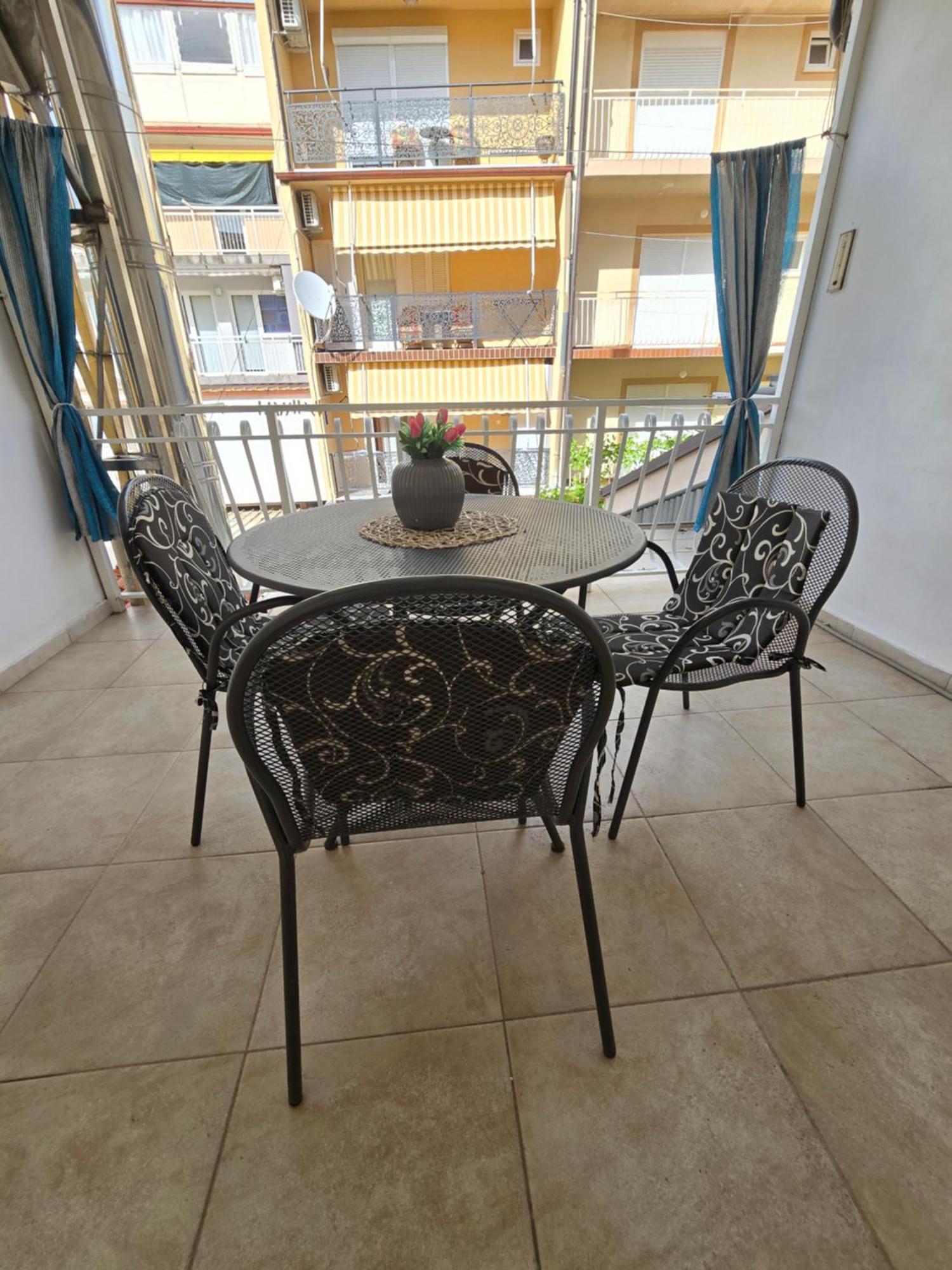 Apartman Prvi Red Do Mora Crikvenica Bagian luar foto