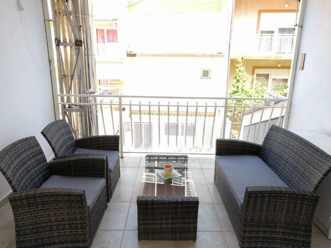 Apartman Prvi Red Do Mora Crikvenica Bagian luar foto